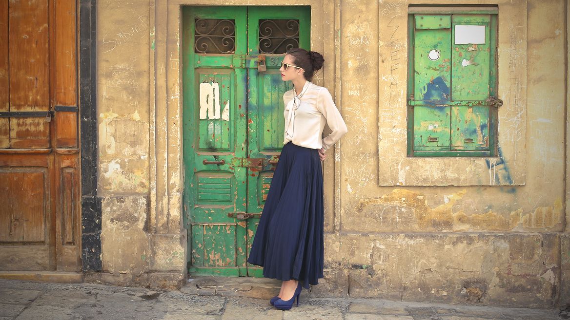 Молодежный тренд на весну 2021 года: юбки в пол