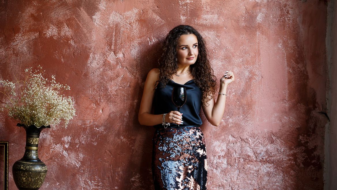 Юбка из атласа – ваш королевский выбор Юбка из атласа – ваш королевский выбор