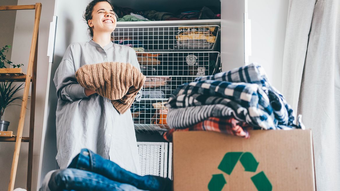 Как сохранить любимую одежду?