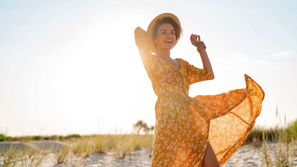 Женские платья на летний сезон