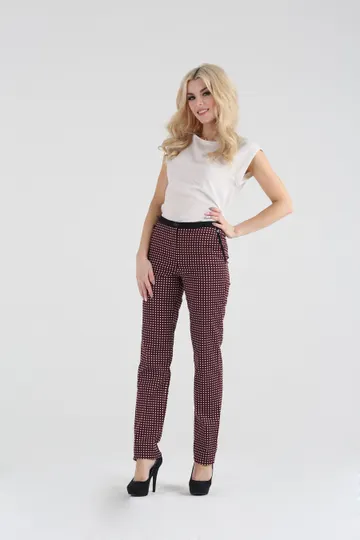 Брюки красно-черные на средней посадке зауженные к низу с карманами - «Горох»